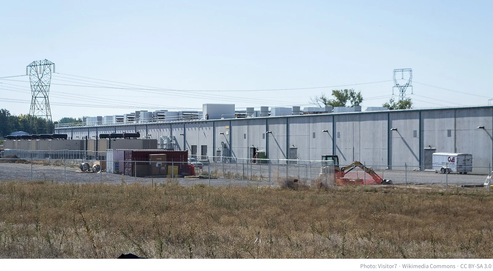 Amazon data center in Boardman, Oregon; Anthropic's $110.0bn Amazon commitment runs to 2036