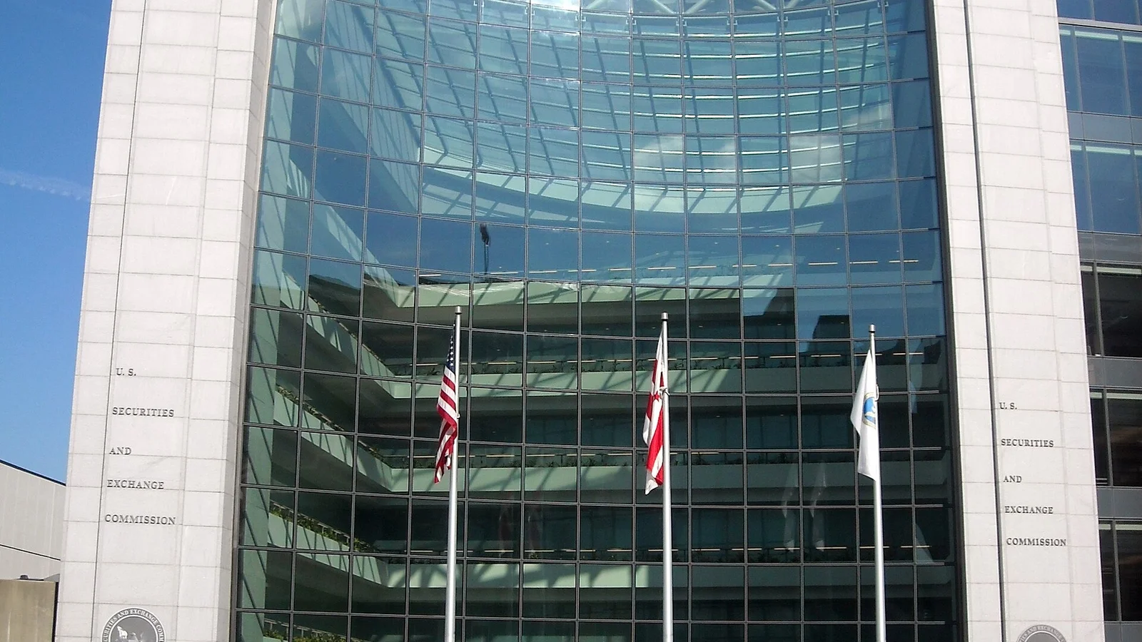 U.S. Securities and Exchange Commission headquarters in Washington, D.C., one of the two regulators behind the 2009 leveraged ETF alert
