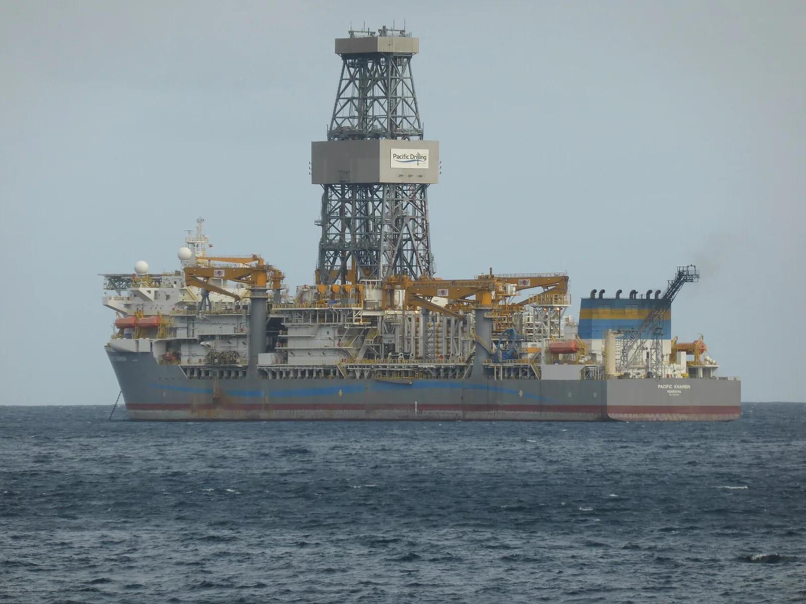Drillship Pacific Khamsin, built by Samsung Heavy Industries in Geoje, anchored off Tenerife.