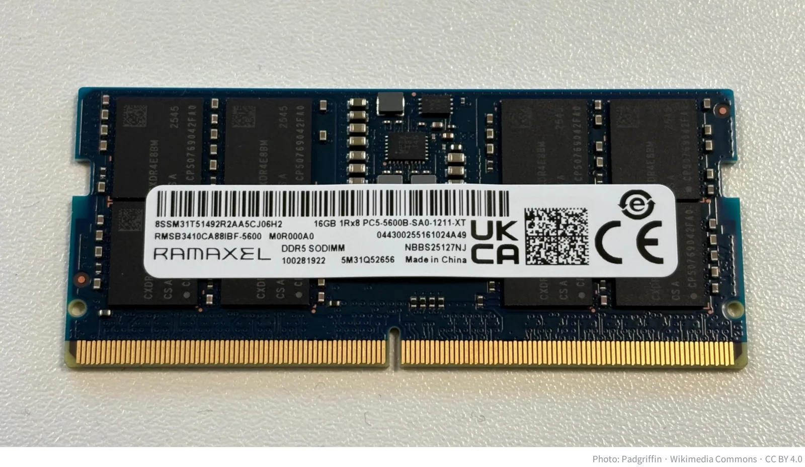 A DDR5-5600 memory stick with CXMT memory chips
