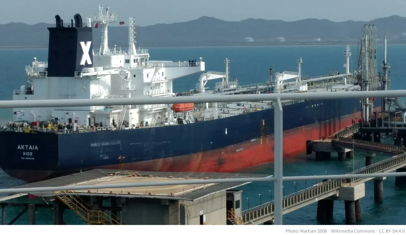 VLCC crude oil tanker Aktaia at sea